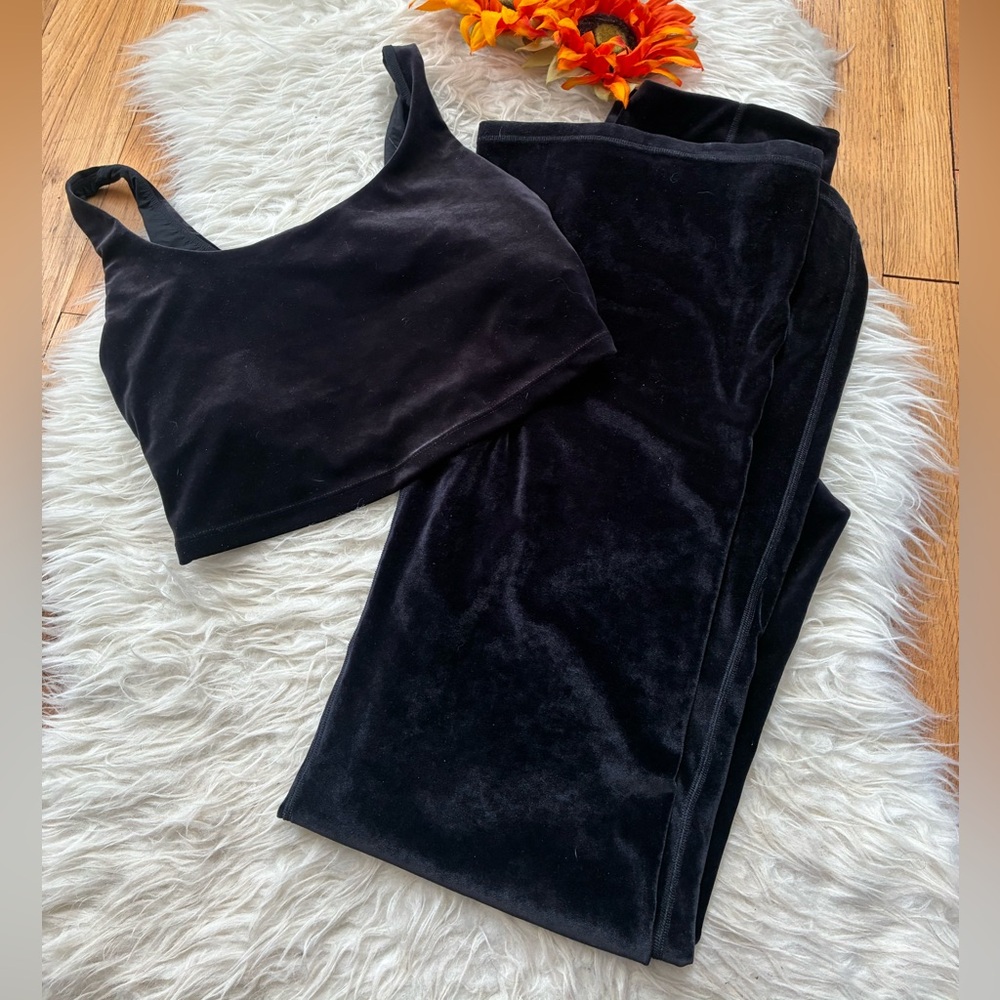 🌺SET🌺EXCELLENT SET CONDITION Athleta VELOUR wide leg pants&Bra (M/S) -black